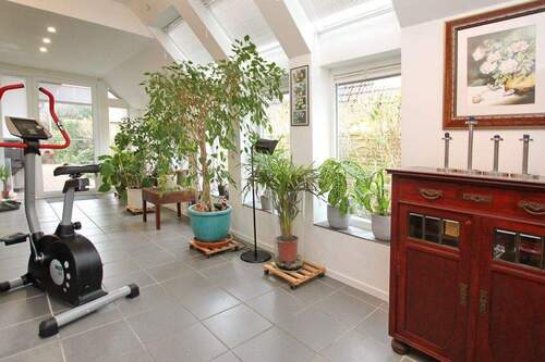 Wintergarten - Mehrfamilienhaus, Wohnhaus mit 225,00 m&sup2; in Hamburg - Bergstedt zum Kaufen