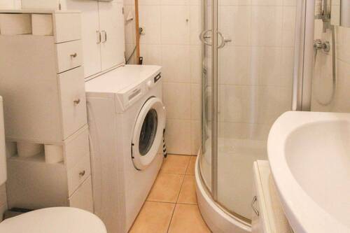 Badezimmer - Einfamilienhaus in München zum Kaufen