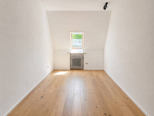 Zimmer im 2. Obergeschoss - links - 