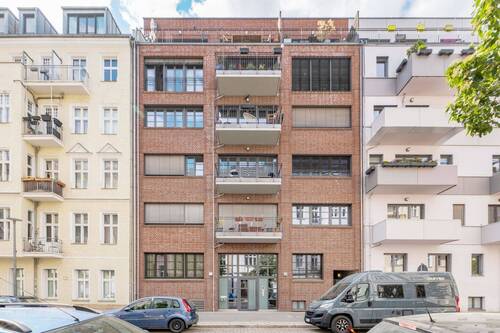 Hausansicht - 2 Zimmer Etagenwohnung zur Miete in Berlin