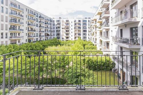 Blick in den Innenhof - Etagenwohnung in Berlin zur Miete