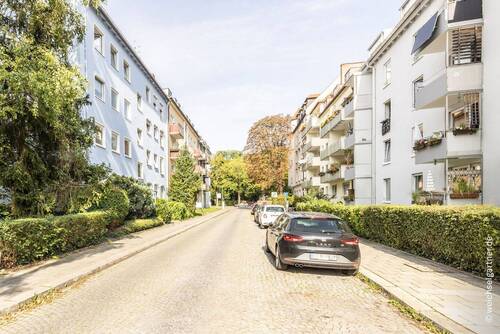 Ruhige Seitenstraße - 