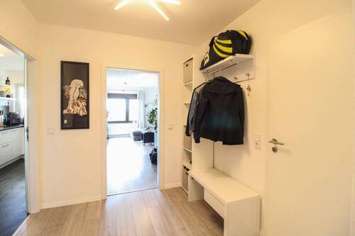 Flur - Etagenwohnung mit 83,70 m² in Griesheim zum Kaufen