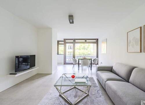 Wohmzimmer - 2 Zimmer Etagenwohnung zur Miete in Berlin