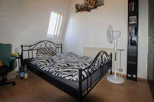 Schlafzimmer 1 im DG Bild 1 - 