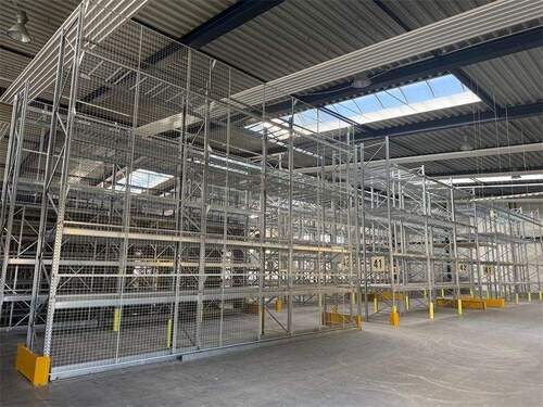 Hochregale - Halle in Zossen