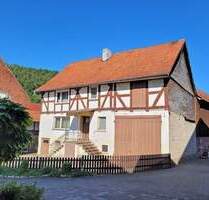 PREISREDUZIERT!!! Sanierungsbedürftiges Fachwerkhaus mit Werkstatt und Garagen in Neuenstein-Aua