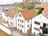 Titelfoto Immowelt - Zweifamilienhaus mit Burgblick - charmantes Altort-Juwel in Rieneck