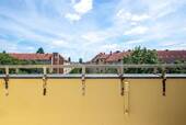 Blick auf die Straße - 2 Zimmer Etagenwohnung in Berlin