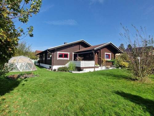 Rückansicht - Einfamilienhaus mit 142,00 m² in Fürthen zum Kaufen