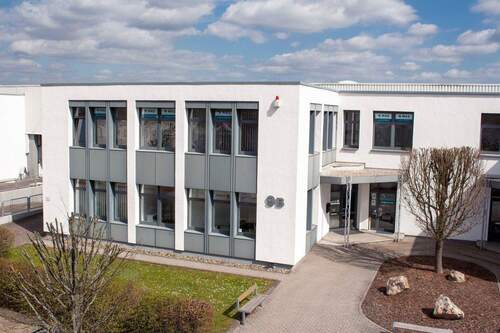 Außenansicht - Halle in Kassel