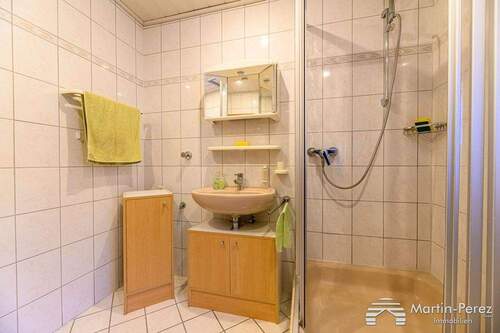 Haus 1 - Badezimmer EG - 