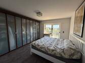 Elternschlafzimmer mit Balkon - 