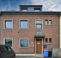 Viel Platz für Familie: Haus mit Garten, Charme und Potenzial! - Düren Gürzenich