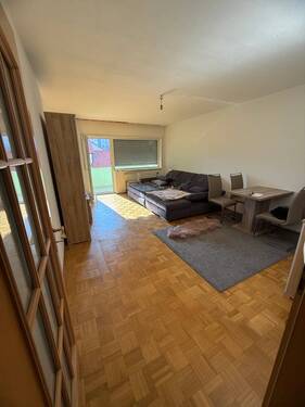 Wohn-/Esszimmer - 3 Zimmer Etagenwohnung in Ludwigshafen am Rhein