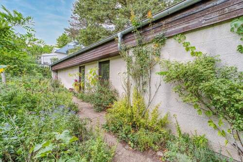 Außenansicht - Einfamilienhaus mit 146,00 m&sup2; in Erlangen zum Kaufen