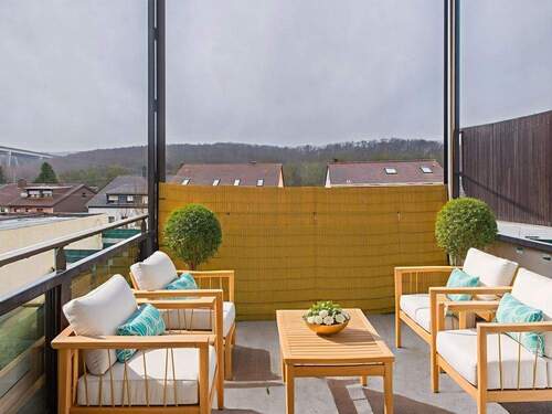 Mustermöbilierung Balkon - 