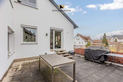 Terrasse mit Blick ins Grüne - 