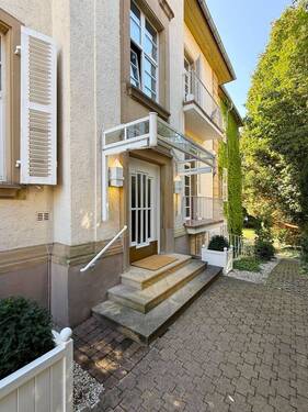 Außenansicht Hauseingang - 2 Zimmer Etagenwohnung in Mannheim