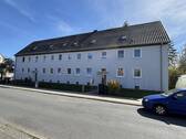 Straßenansicht - 2 Zimmer Mehrfamilienhaus, Wohnhaus zum Kaufen in Burgdorf