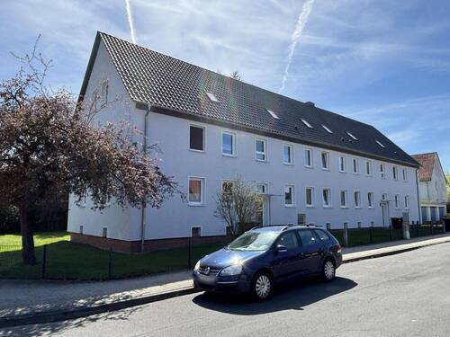 Norden - 2 Zimmer Mehrfamilienhaus, Wohnhaus in Burgdorf