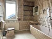 Badezimmer - 6 Zimmer Einfamilienhaus in Bad Dürkheim