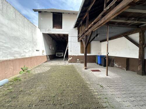 Innenhof - Einfamilienhaus mit 135,00 m² in Bad Dürkheim zum Kaufen