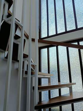 Das helle Treppenhaus.jpg - 