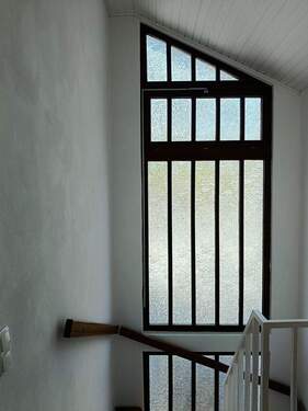 Das helle Treppenhaus (2).jpg - 