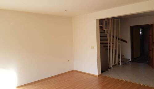 Eingag zum Wohnbereich - Einfamilienhaus mit 171,00 m² in Schmölln-Putzkau zum Kaufen