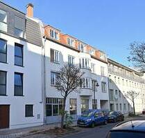 2-Zimmer-Maisonettwohnung in gepflegtem Wohn- und Geschäftshaus nahe der Elbe in Dresden Pieschen