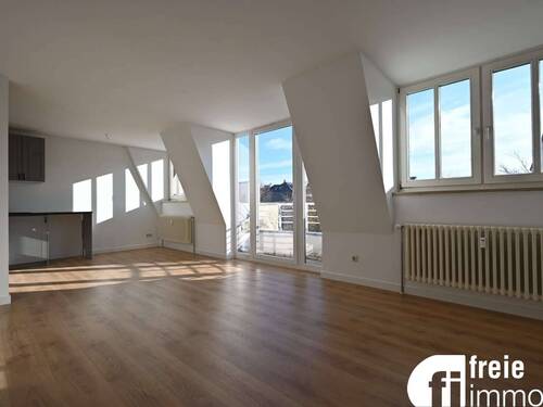 Wohnbereich - 2 Zimmer Etagenwohnung in Dresden