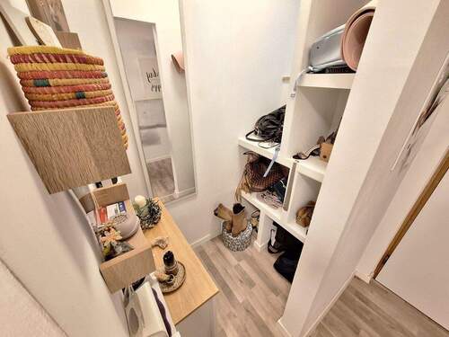 Gaderobe - Etagenwohnung mit 81,40 m&sup2; in Fürth zum Kaufen