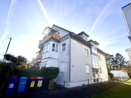 Hausansicht - Charmante 2-Zimmer Wohnung in begehrter Lage