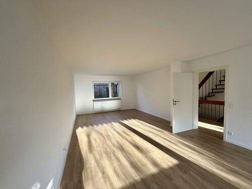 Wohn- & Esszimmer - Reihenmittelhaus mit 108,00 m&sup2; in Balingen zum Kaufen