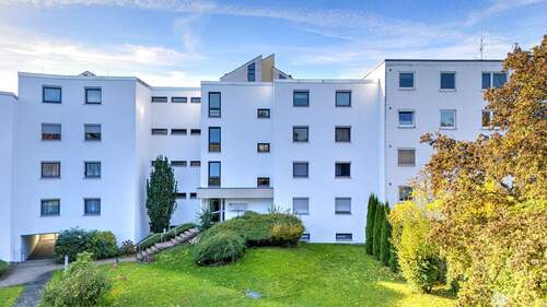 Außenansicht - Böblingen-Diezenhalde: Gepflegte 2,5-Zimmer-Wohnung mit Süd-West-Balkon