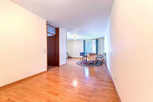 Wohnzimmer - Etagenwohnung mit 70,00 m&sup2; in Böblingen zum Kaufen