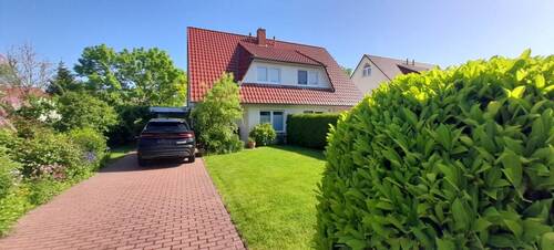 Hausansicht Süd - Gepflegte Doppelhaushälfte in ruhiger Lage