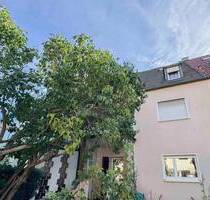Dreifamilienhaus in Nürnberg - Gestaltungspotenzial inklusive! Toplage in Nürnberg Zerzabelshof!