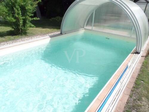 Pool - 4 Zimmer Doppelhaushälfte zum Kaufen in Berlin / Tegel