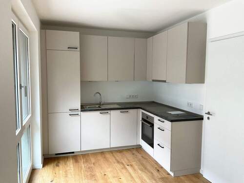 Kochbereich mit EBK - 3 Zimmer Etagenwohnung in Hannover