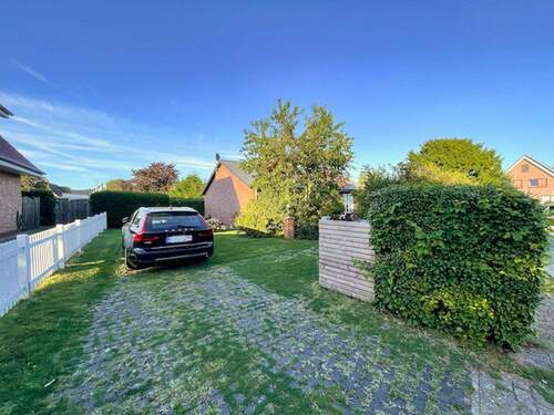 Einfahrt / Parkmöglichkeit - 