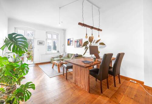 Wohnzimmer - 2 Zimmer Etagenwohnung zum Kaufen in Berlin