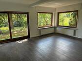 Wohnzimmer - 9 Zimmer Einfamilienhaus in Asendorf