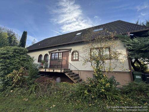 Hausansicht - 6 Zimmer Einfamilienhaus zum Kaufen in Bad Herrenalb