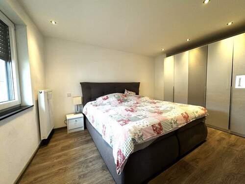 Schlafzimmer 1. OG - 