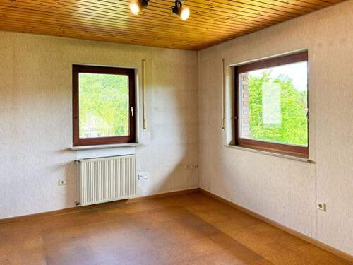 Arbeitszimmer EG rechts - 