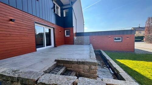 Moderne Terrasse mit Grill - Einfamilienhaus mit 335,00 m&sup2; in Moschheim zum Kaufen