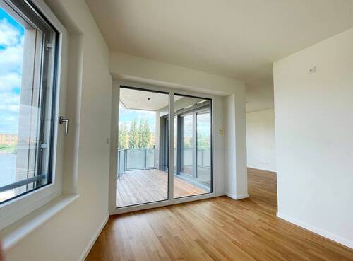 Küche - Blick zum Balkon.jpg - Etagenwohnung mit 64,80 m² in Berlin zur Miete