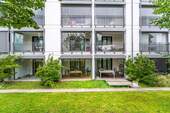 Hausansicht - 2 Zimmer Etagenwohnung zum Kaufen in München
